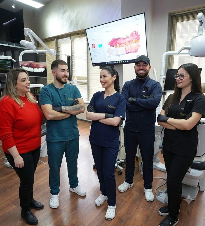 Dentalove Team Dr.ssa Luela e Dr. Alushi